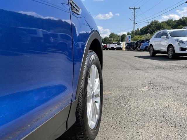 Used Ford Escape SE 2017 | Blasius Federal Road. Brookfield, Connecticut Used Ford Escape SE 2017 | Blasius Federal Road. Brookfield, Connecticut