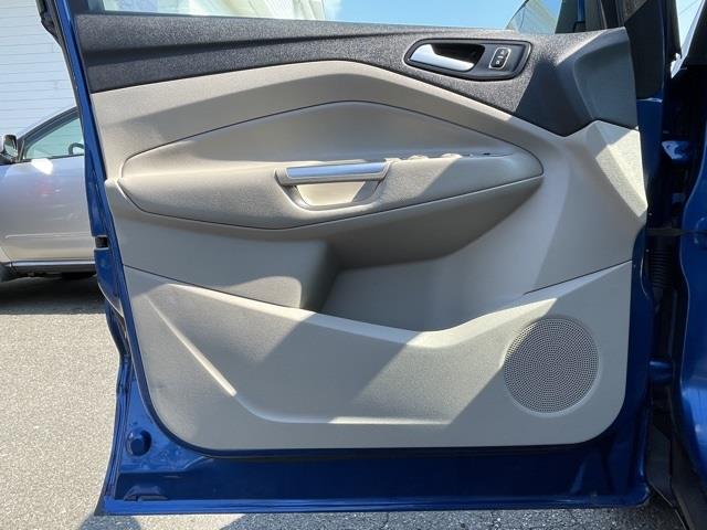 Used Ford Escape SE 2017 | Blasius Federal Road. Brookfield, Connecticut Used Ford Escape SE 2017 | Blasius Federal Road. Brookfield, Connecticut