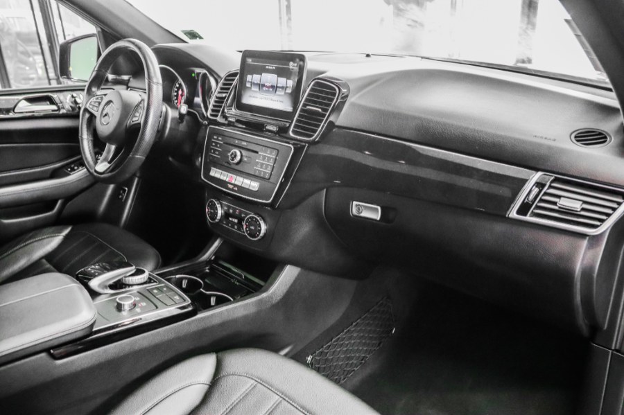 Used Mercedes-Benz GLE ///AMG Package GLE 350 4MATIC SUV 2018 | 26 Motors Corp. Bronx, New York Used Mercedes-Benz GLE ///AMG Package GLE 350 4MATIC SUV 2018 | 26 Motors Corp. Bronx, New York