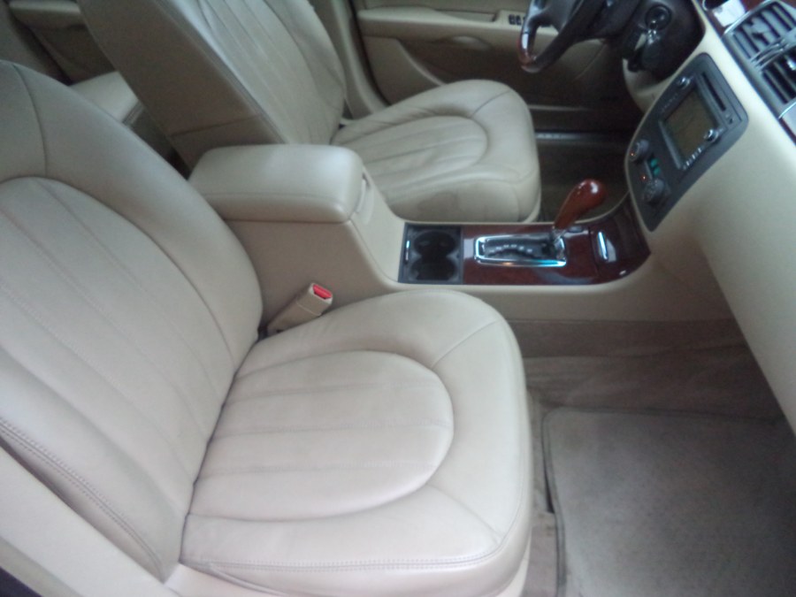 Used Buick Lucerne 4dr Sdn CXL-4 2009 | Riverside Motorcars, LLC. Naugatuck, Connecticut Used Buick Lucerne 4dr Sdn CXL-4 2009 | Riverside Motorcars, LLC. Naugatuck, Connecticut