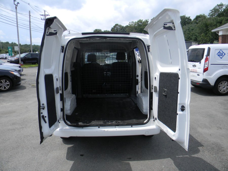 Used Nissan NV200 I4 SV 2015 | M&M Vehicles Inc dba Central Motors. Southborough, Massachusetts Used Nissan NV200 I4 SV 2015 | M&M Vehicles Inc dba Central Motors. Southborough, Massachusetts