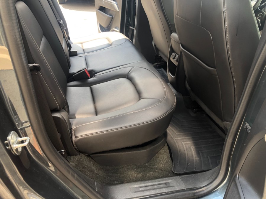 2015 GMC Canyon 4WD Crew Cab 140.5" SLT, available for sale in Bristol, Connecticut | Bristol Auto Center LLC. Bristol, Connecticut 2015 GMC Canyon 4WD Crew Cab 140.5" SLT, available for sale in Bristol, Connecticut | Bristol Auto Center LLC. Bristol, Connecticut