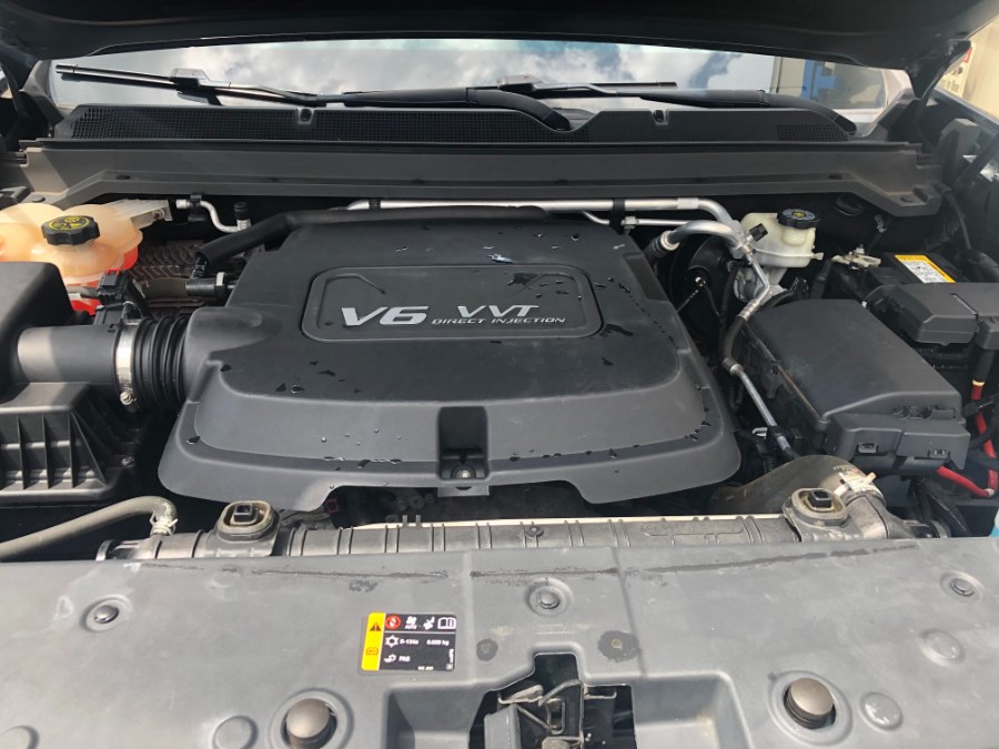 2015 GMC Canyon 4WD Crew Cab 140.5" SLT, available for sale in Bristol, Connecticut | Bristol Auto Center LLC. Bristol, Connecticut 2015 GMC Canyon 4WD Crew Cab 140.5" SLT, available for sale in Bristol, Connecticut | Bristol Auto Center LLC. Bristol, Connecticut