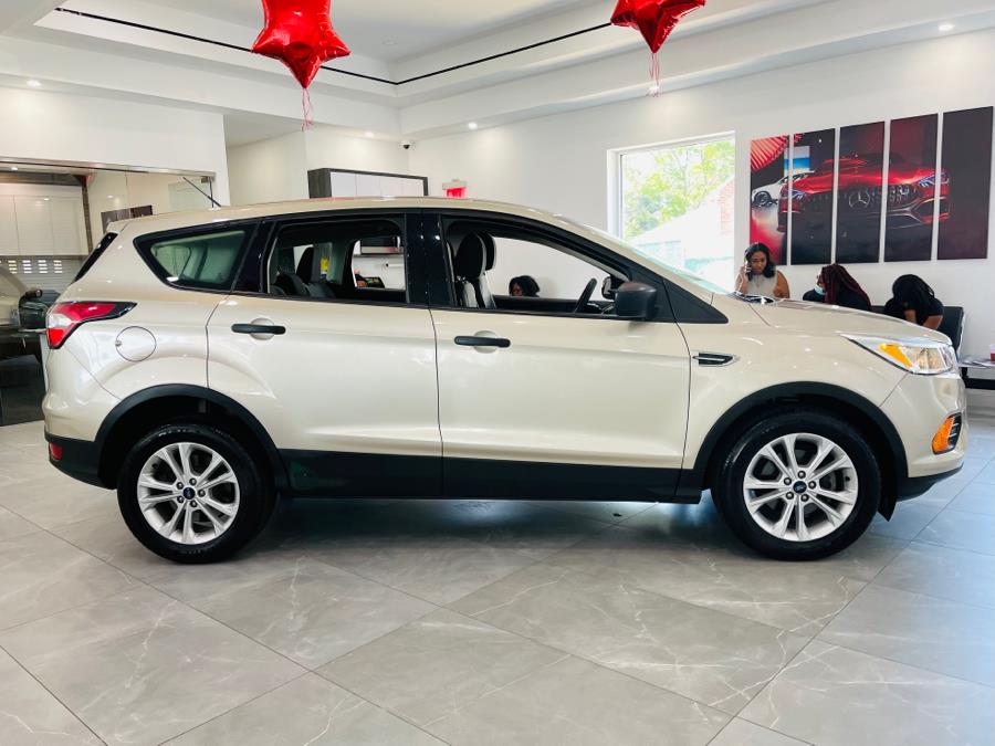 Used Ford Escape S FWD 2017 | Luxury Motor Club. Franklin Square, New York Used Ford Escape S FWD 2017 | Luxury Motor Club. Franklin Square, New York