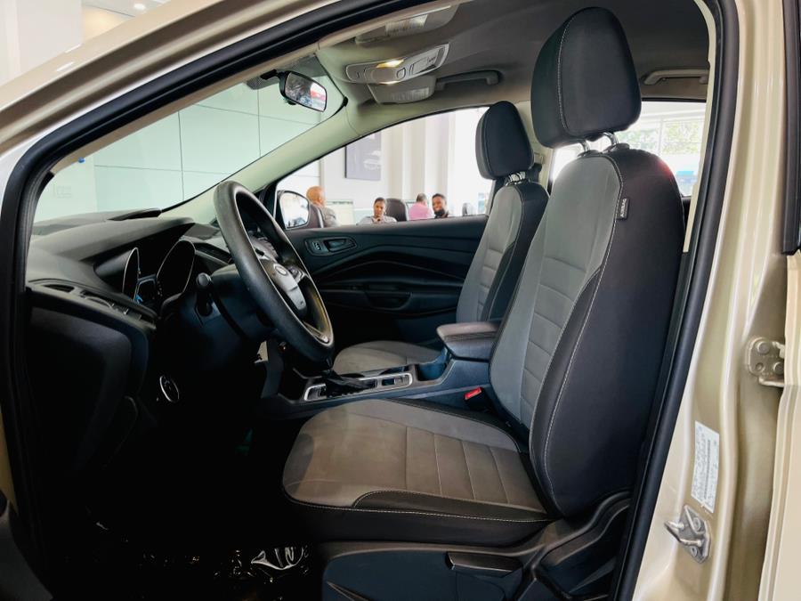 Used Ford Escape S FWD 2017 | Luxury Motor Club. Franklin Square, New York Used Ford Escape S FWD 2017 | Luxury Motor Club. Franklin Square, New York