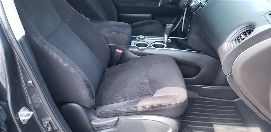 2013 Nissan Pathfinder 4WD 4dr SV, available for sale in Little Ferry, New Jersey | Victoria Preowned Autos Inc. Little Ferry, New Jersey 2013 Nissan Pathfinder 4WD 4dr SV, available for sale in Little Ferry, New Jersey | Victoria Preowned Autos Inc. Little Ferry, New Jersey