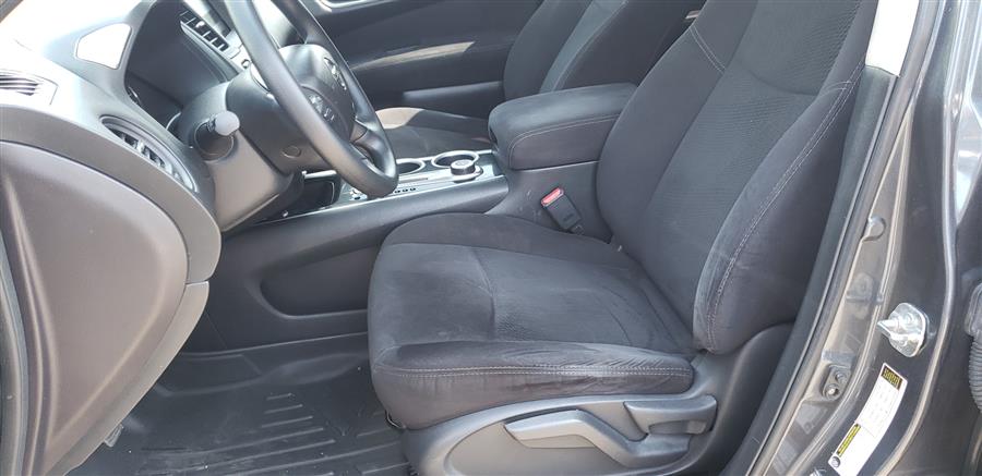 2013 Nissan Pathfinder 4WD 4dr SV, available for sale in Little Ferry, New Jersey | Victoria Preowned Autos Inc. Little Ferry, New Jersey 2013 Nissan Pathfinder 4WD 4dr SV, available for sale in Little Ferry, New Jersey | Victoria Preowned Autos Inc. Little Ferry, New Jersey