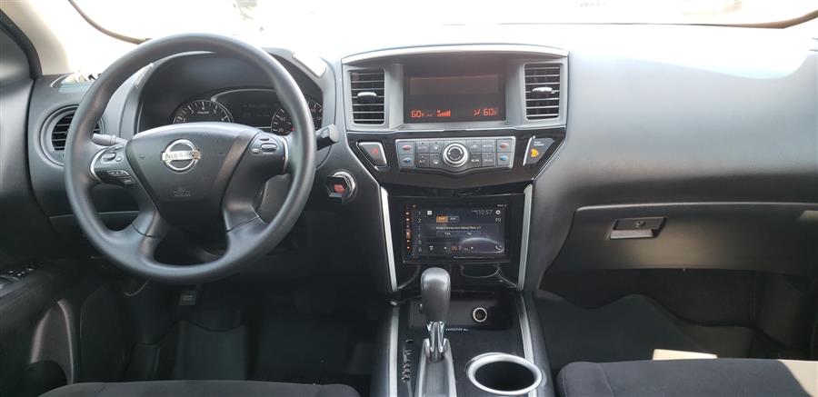 2013 Nissan Pathfinder 4WD 4dr SV, available for sale in Little Ferry, New Jersey | Victoria Preowned Autos Inc. Little Ferry, New Jersey 2013 Nissan Pathfinder 4WD 4dr SV, available for sale in Little Ferry, New Jersey | Victoria Preowned Autos Inc. Little Ferry, New Jersey