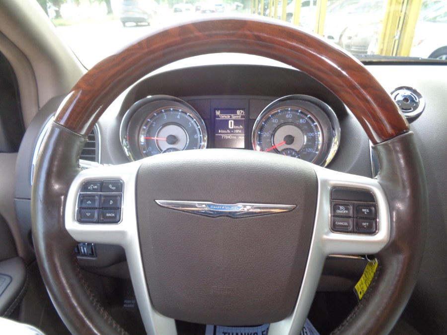 Used Chrysler Town & Country 4dr Wgn Limited 2014 | Sunrise of Elmont. Elmont, New York Used Chrysler Town & Country 4dr Wgn Limited 2014 | Sunrise of Elmont. Elmont, New York