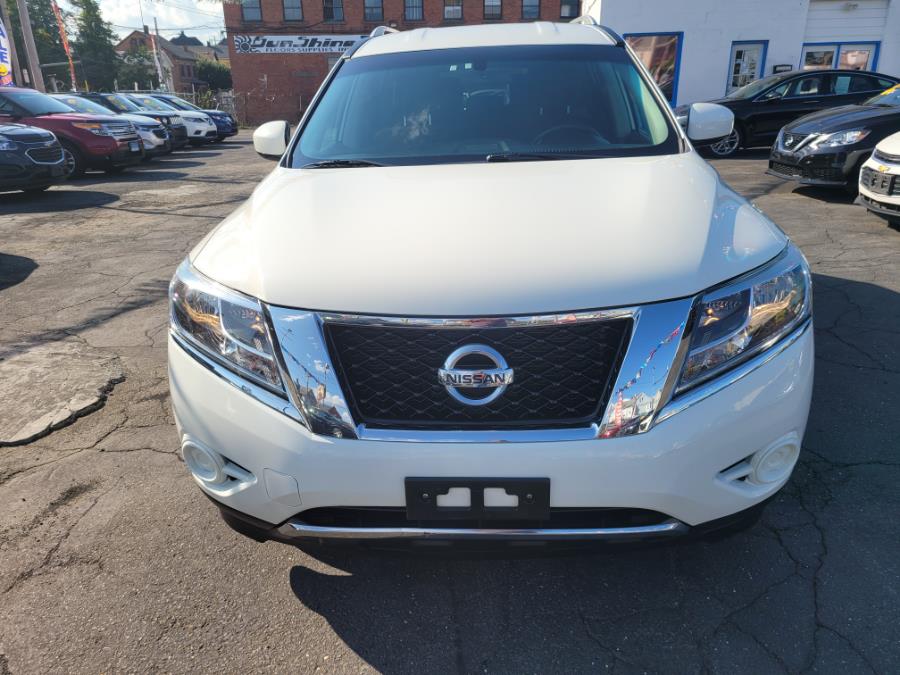 Used Nissan Pathfinder 4WD 4dr Platinum 2016 | Affordable Motors Inc. Bridgeport, Connecticut Used Nissan Pathfinder 4WD 4dr Platinum 2016 | Affordable Motors Inc. Bridgeport, Connecticut