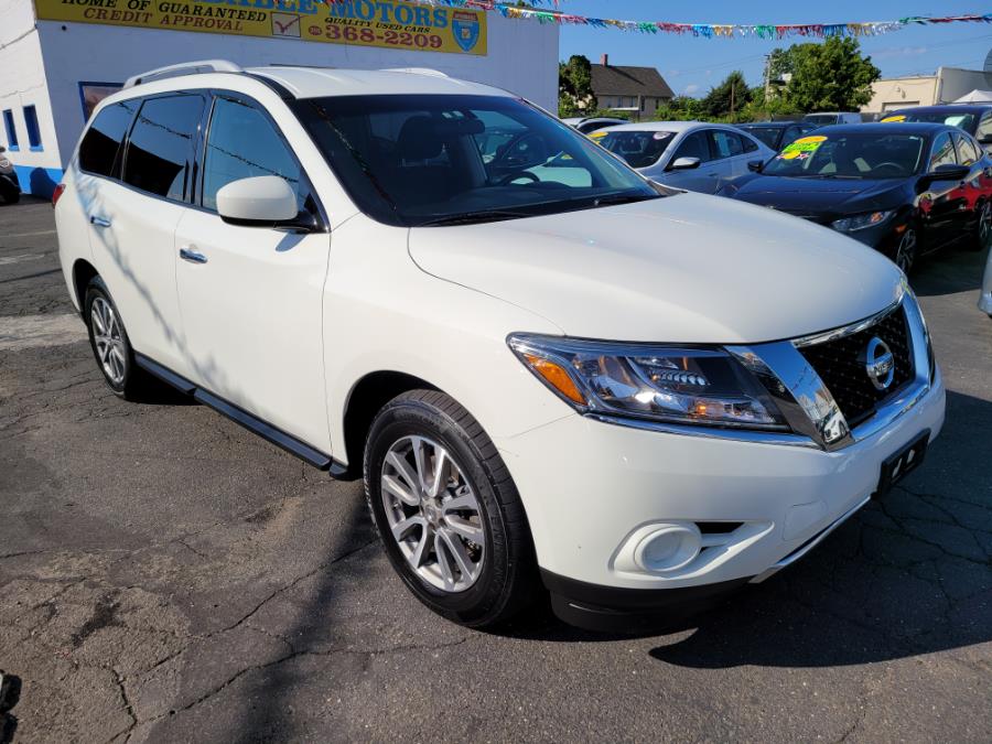 Used Nissan Pathfinder 4WD 4dr Platinum 2016 | Affordable Motors Inc. Bridgeport, Connecticut Used Nissan Pathfinder 4WD 4dr Platinum 2016 | Affordable Motors Inc. Bridgeport, Connecticut