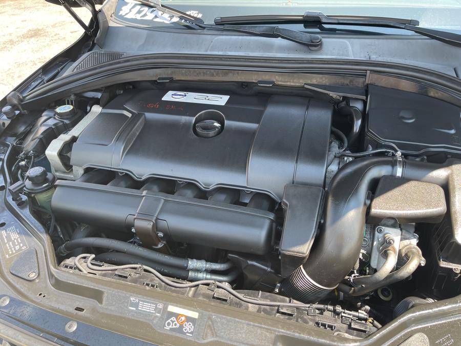 Used Volvo XC60 AWD 4dr 3.2L w/Moonroof 2011 | New York Motors Group Solutions LLC. Bronx, New York Used Volvo XC60 AWD 4dr 3.2L w/Moonroof 2011 | New York Motors Group Solutions LLC. Bronx, New York