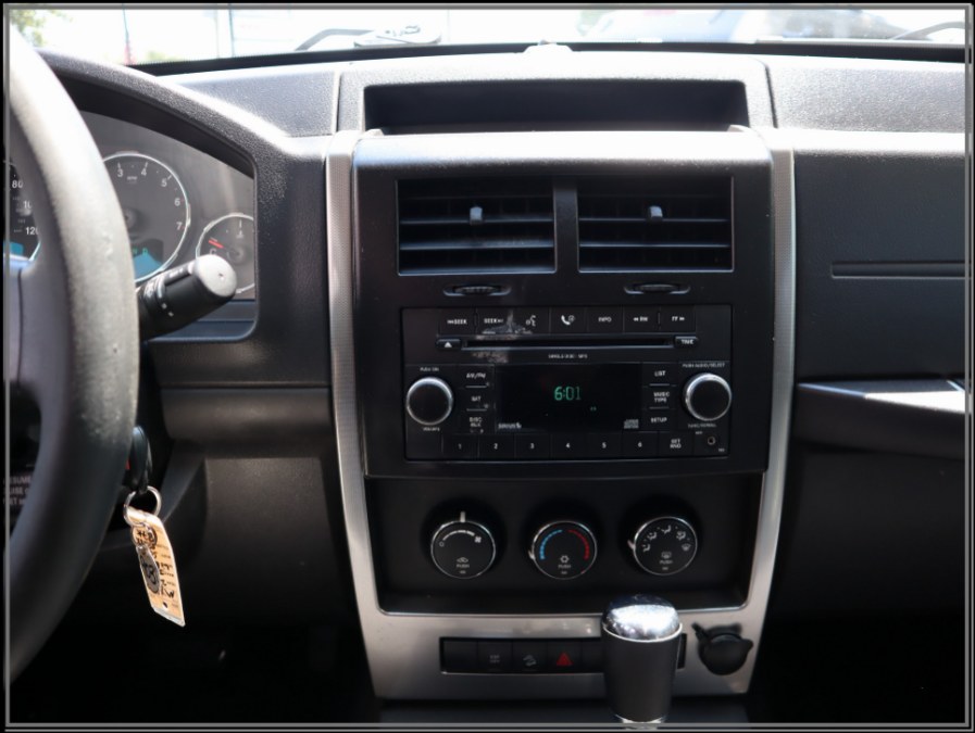 2009 Jeep Liberty 4WD 4dr Sport, available for sale in Huntington Station, New York | My Auto Inc.. Huntington Station, New York 2009 Jeep Liberty 4WD 4dr Sport, available for sale in Huntington Station, New York | My Auto Inc.. Huntington Station, New York