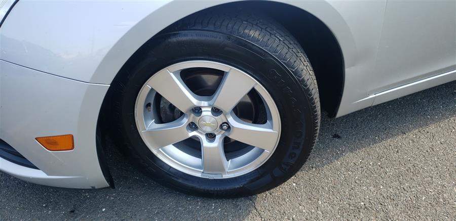 2013 Chevrolet Cruze 4dr Sdn Auto 1LT, available for sale in Little Ferry, New Jersey | Victoria Preowned Autos Inc. Little Ferry, New Jersey 2013 Chevrolet Cruze 4dr Sdn Auto 1LT, available for sale in Little Ferry, New Jersey | Victoria Preowned Autos Inc. Little Ferry, New Jersey