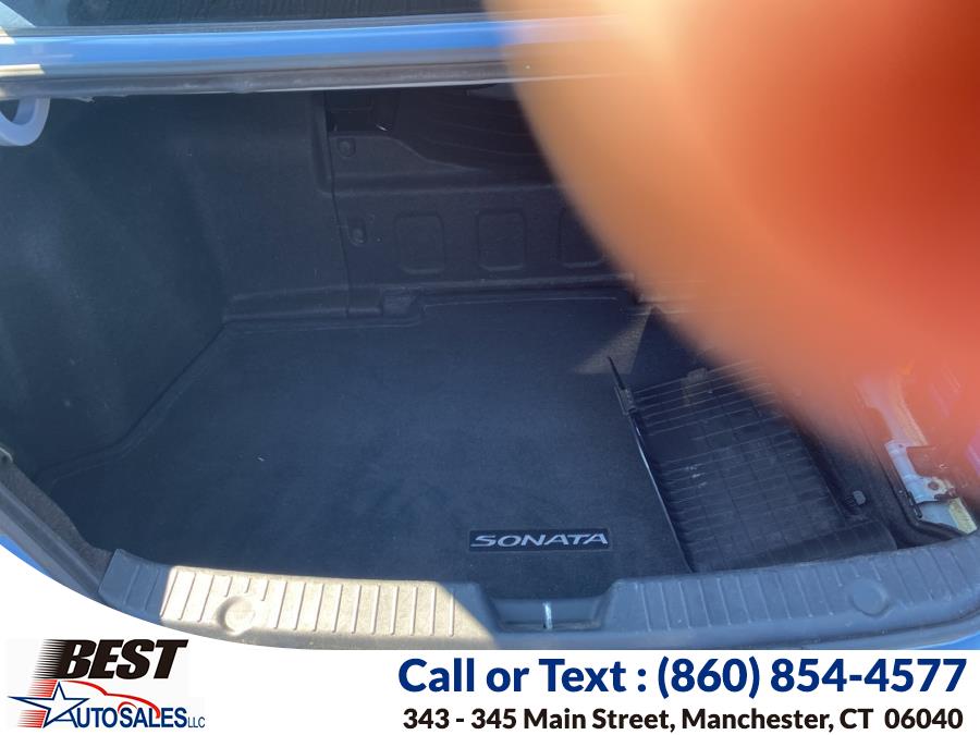 2013 Hyundai Sonata Hybrid 4dr Sdn, available for sale in Manchester, Connecticut | Best Auto Sales LLC. Manchester, Connecticut 2013 Hyundai Sonata Hybrid 4dr Sdn, available for sale in Manchester, Connecticut | Best Auto Sales LLC. Manchester, Connecticut