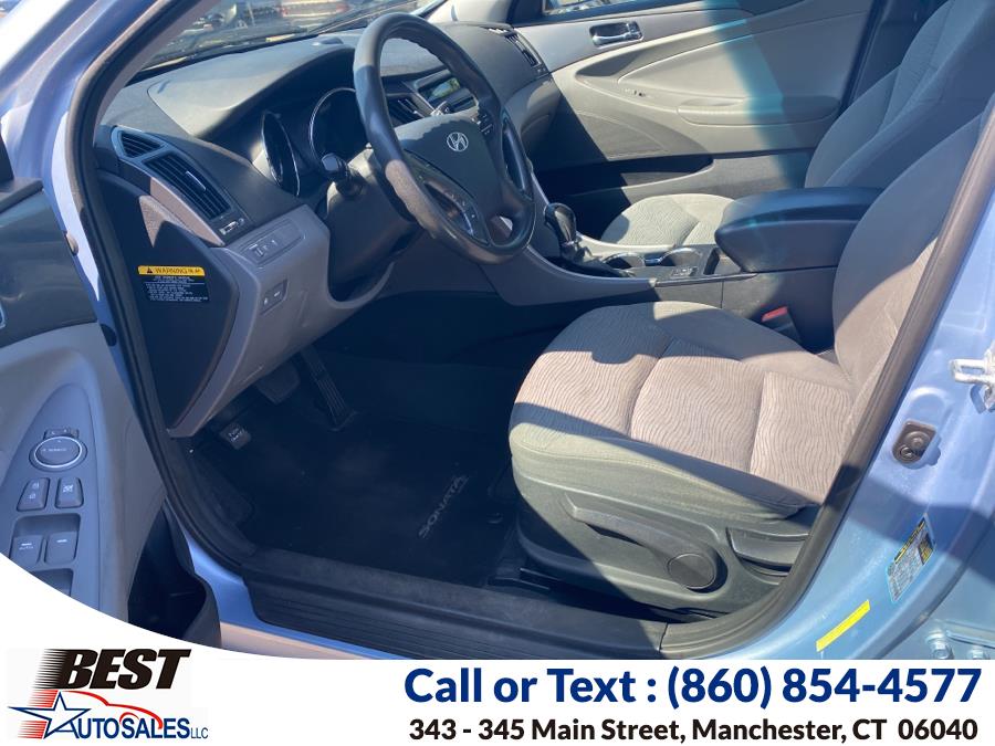 2013 Hyundai Sonata Hybrid 4dr Sdn, available for sale in Manchester, Connecticut | Best Auto Sales LLC. Manchester, Connecticut 2013 Hyundai Sonata Hybrid 4dr Sdn, available for sale in Manchester, Connecticut | Best Auto Sales LLC. Manchester, Connecticut
