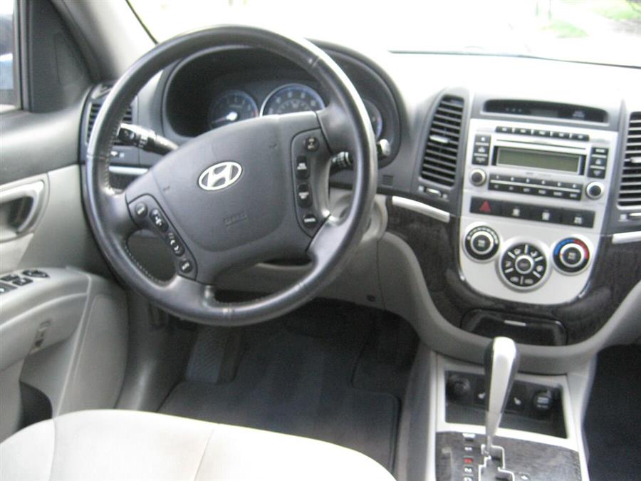 2008 Hyundai Santa Fe SE AWD 4dr SUV, available for sale in Massapequa, New York | Rite Choice Auto Inc.. Massapequa, New York 2008 Hyundai Santa Fe SE AWD 4dr SUV, available for sale in Massapequa, New York | Rite Choice Auto Inc.. Massapequa, New York