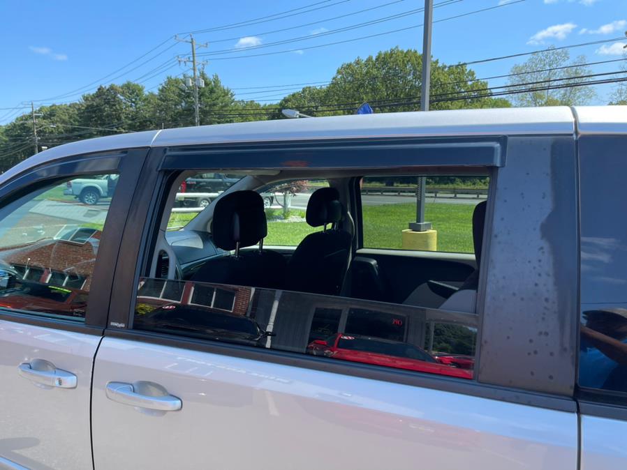 Used Dodge Grand Caravan 4dr Wgn SXT 2012 | Mike And Tony Auto Sales, Inc. South Windsor, Connecticut Used Dodge Grand Caravan 4dr Wgn SXT 2012 | Mike And Tony Auto Sales, Inc. South Windsor, Connecticut
