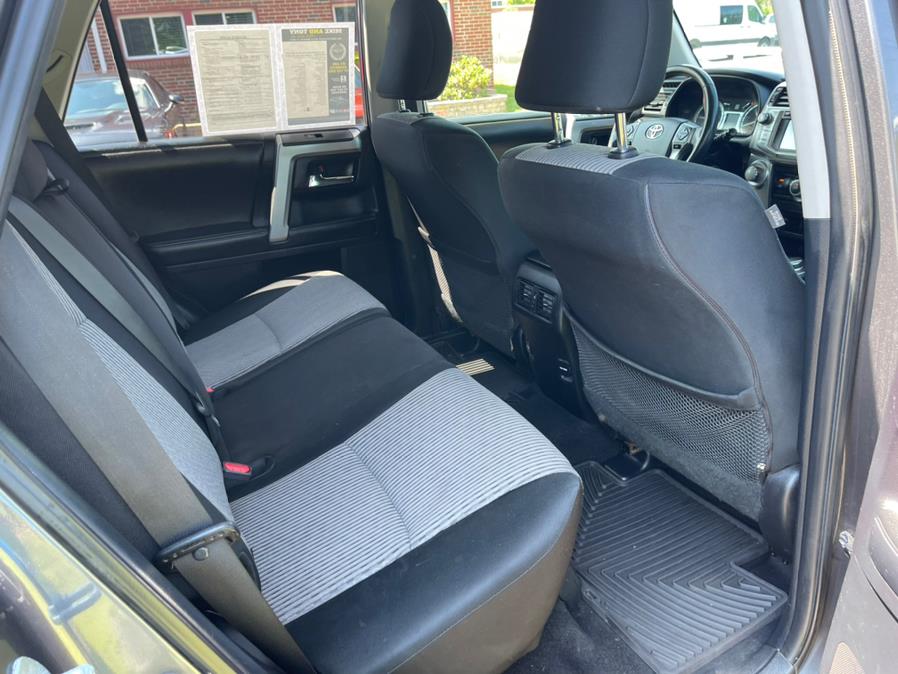 2014 Toyota 4Runner 4WD 4dr V6 SR5 (Natl), available for sale in South Windsor, Connecticut | Mike And Tony Auto Sales, Inc. South Windsor, Connecticut 2014 Toyota 4Runner 4WD 4dr V6 SR5 (Natl), available for sale in South Windsor, Connecticut | Mike And Tony Auto Sales, Inc. South Windsor, Connecticut