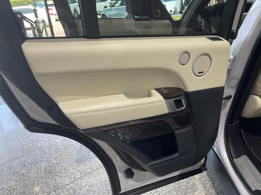 Used Land Rover Range Rover 4WD 4dr Supercharged 2016 | Dream Car Gallery. Woodbury, New York Used Land Rover Range Rover 4WD 4dr Supercharged 2016 | Dream Car Gallery. Woodbury, New York