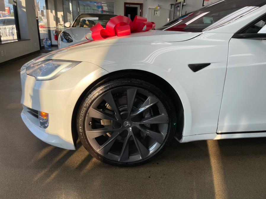 2018 Tesla Model S AUTO PILOT 100D AWD, available for sale in Inwood, New York | 5 Towns Drive. Inwood, New York 2018 Tesla Model S AUTO PILOT 100D AWD, available for sale in Inwood, New York | 5 Towns Drive. Inwood, New York