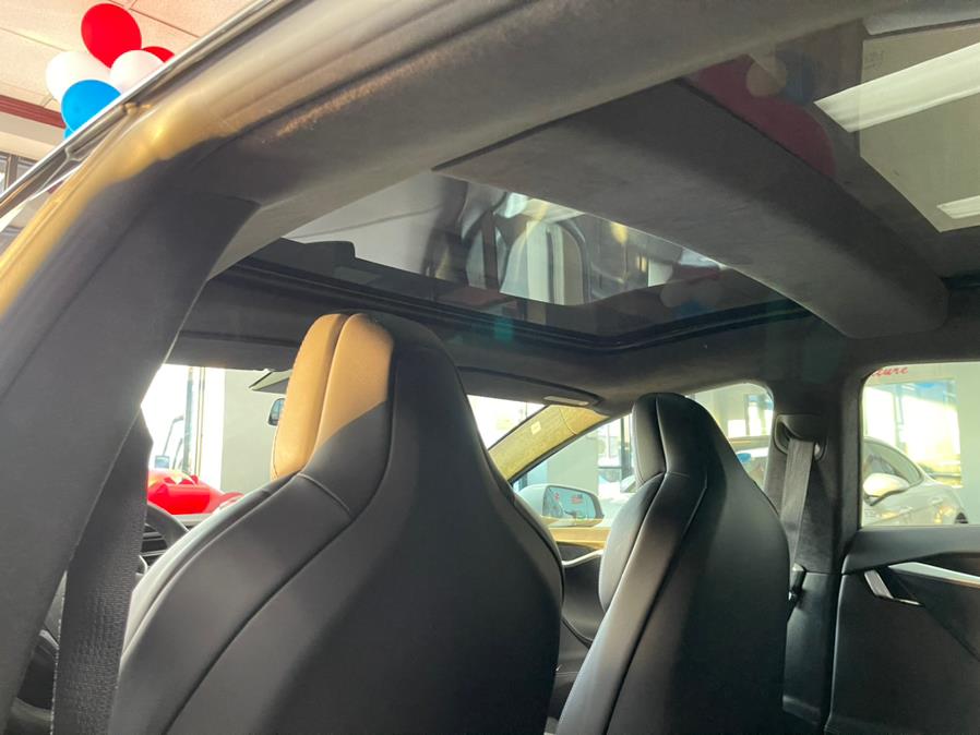 2018 Tesla Model S AUTO PILOT 100D AWD, available for sale in Inwood, New York | 5 Towns Drive. Inwood, New York 2018 Tesla Model S AUTO PILOT 100D AWD, available for sale in Inwood, New York | 5 Towns Drive. Inwood, New York