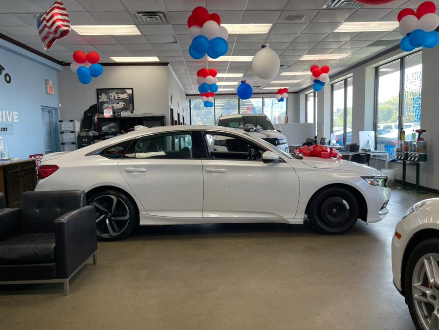 Used Honda Accord Sedan Sport 2.0T Auto 2019 | 5 Towns Drive. Inwood, New York Used Honda Accord Sedan Sport 2.0T Auto 2019 | 5 Towns Drive. Inwood, New York
