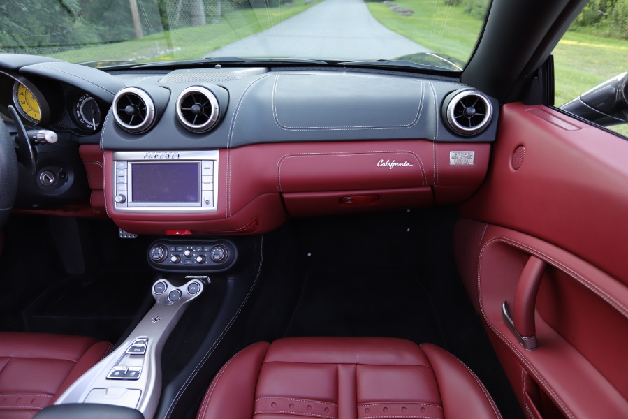 Used Ferrari California 2dr Conv 2012 | Meccanic Shop North Inc. North Salem, New York Used Ferrari California 2dr Conv 2012 | Meccanic Shop North Inc. North Salem, New York