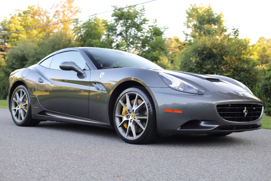 Used Ferrari California 2dr Conv 2012 | Meccanic Shop North Inc. North Salem, New York Used Ferrari California 2dr Conv 2012 | Meccanic Shop North Inc. North Salem, New York