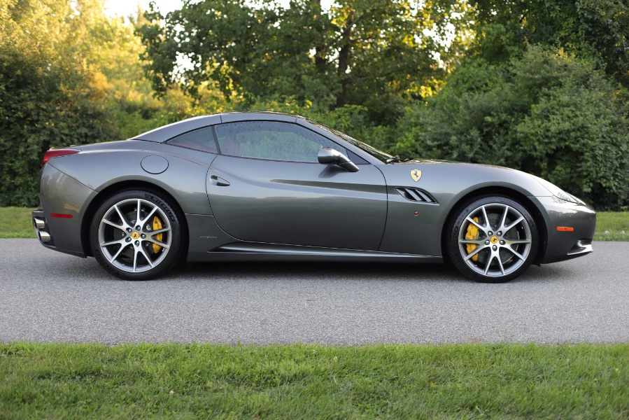 Used Ferrari California 2dr Conv 2012 | Meccanic Shop North Inc. North Salem, New York Used Ferrari California 2dr Conv 2012 | Meccanic Shop North Inc. North Salem, New York
