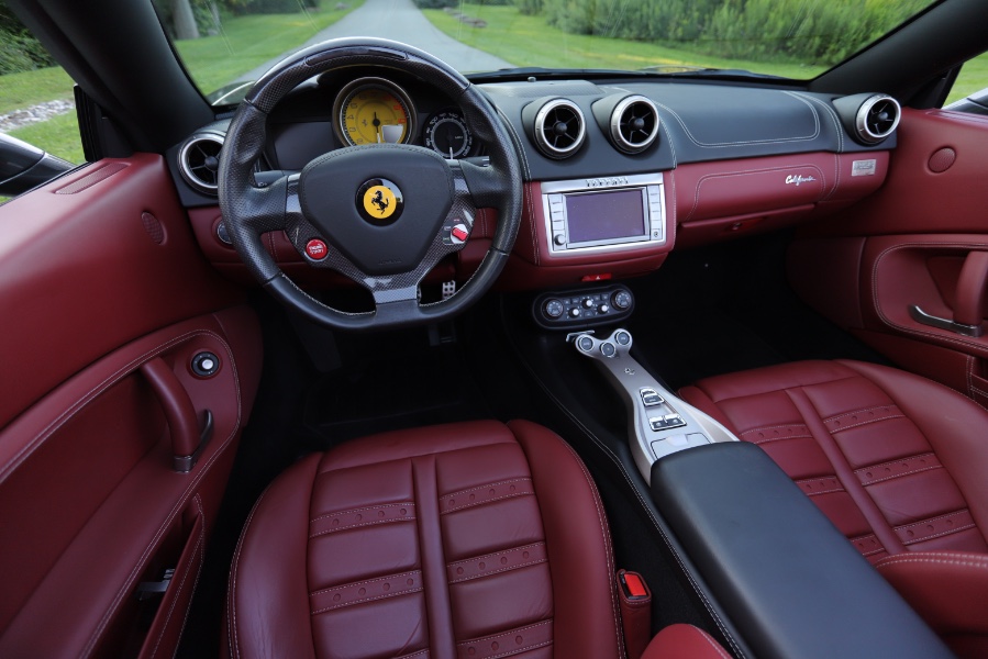 Used Ferrari California 2dr Conv 2012 | Meccanic Shop North Inc. North Salem, New York Used Ferrari California 2dr Conv 2012 | Meccanic Shop North Inc. North Salem, New York