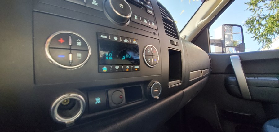 Used GMC Sierra 1500 4WD Ext Cab 143.5" SLE 2010 | Rubber Bros Auto World. Brooklyn, New York Used GMC Sierra 1500 4WD Ext Cab 143.5" SLE 2010 | Rubber Bros Auto World. Brooklyn, New York