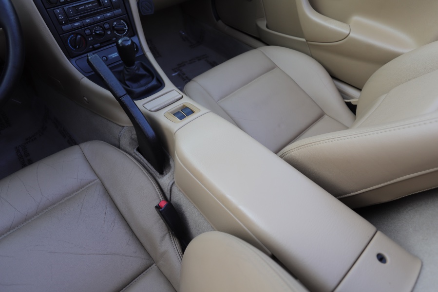 2000 Mazda MX-5 Miata 2dr Conv Base Manual, available for sale in North Salem, New York | Meccanic Shop North Inc. North Salem, New York 2000 Mazda MX-5 Miata 2dr Conv Base Manual, available for sale in North Salem, New York | Meccanic Shop North Inc. North Salem, New York