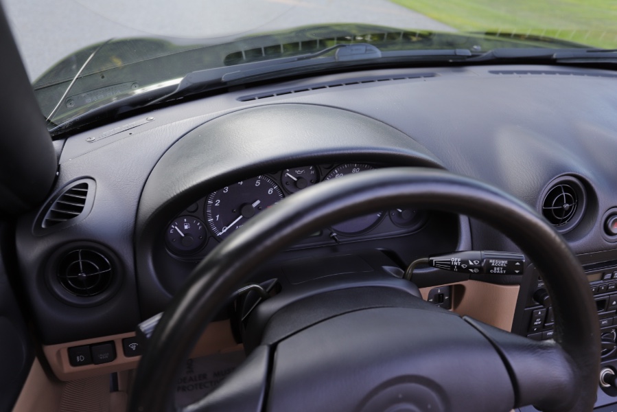 2000 Mazda MX-5 Miata 2dr Conv Base Manual, available for sale in North Salem, New York | Meccanic Shop North Inc. North Salem, New York 2000 Mazda MX-5 Miata 2dr Conv Base Manual, available for sale in North Salem, New York | Meccanic Shop North Inc. North Salem, New York