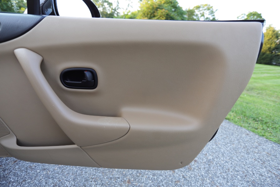 2000 Mazda MX-5 Miata 2dr Conv Base Manual, available for sale in North Salem, New York | Meccanic Shop North Inc. North Salem, New York 2000 Mazda MX-5 Miata 2dr Conv Base Manual, available for sale in North Salem, New York | Meccanic Shop North Inc. North Salem, New York