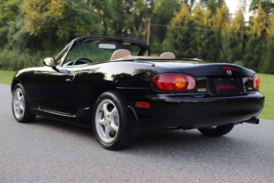 2000 Mazda MX-5 Miata 2dr Conv Base Manual, available for sale in North Salem, New York | Meccanic Shop North Inc. North Salem, New York 2000 Mazda MX-5 Miata 2dr Conv Base Manual, available for sale in North Salem, New York | Meccanic Shop North Inc. North Salem, New York