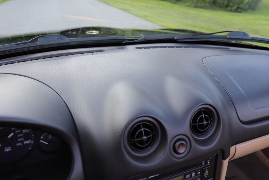 2000 Mazda MX-5 Miata 2dr Conv Base Manual, available for sale in North Salem, New York | Meccanic Shop North Inc. North Salem, New York 2000 Mazda MX-5 Miata 2dr Conv Base Manual, available for sale in North Salem, New York | Meccanic Shop North Inc. North Salem, New York