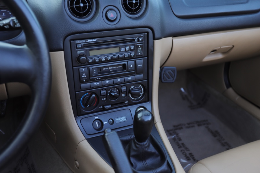 2000 Mazda MX-5 Miata 2dr Conv Base Manual, available for sale in North Salem, New York | Meccanic Shop North Inc. North Salem, New York 2000 Mazda MX-5 Miata 2dr Conv Base Manual, available for sale in North Salem, New York | Meccanic Shop North Inc. North Salem, New York