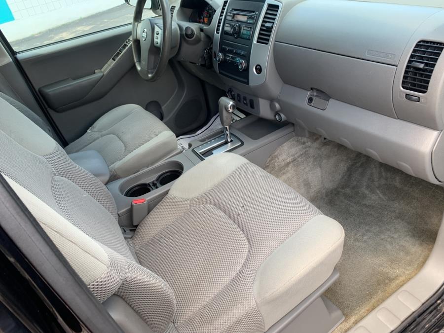 Used Nissan Frontier 4WD Crew Cab LWB Auto SV 2011 | Dealertown Auto Wholesalers. Milford, Connecticut Used Nissan Frontier 4WD Crew Cab LWB Auto SV 2011 | Dealertown Auto Wholesalers. Milford, Connecticut
