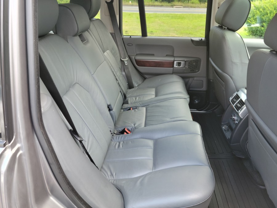 2007 Land Rover Range Rover 4WD 4dr HSE Super Clean Loaded, available for sale in East Windsor, Connecticut | Toro Auto. East Windsor, Connecticut 2007 Land Rover Range Rover 4WD 4dr HSE Super Clean Loaded, available for sale in East Windsor, Connecticut | Toro Auto. East Windsor, Connecticut