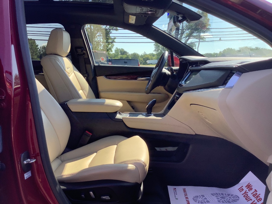 Used Cadillac XT5 AWD 4dr Luxury 2017 | Marsh Auto Sales LLC. Ortonville, Michigan Used Cadillac XT5 AWD 4dr Luxury 2017 | Marsh Auto Sales LLC. Ortonville, Michigan
