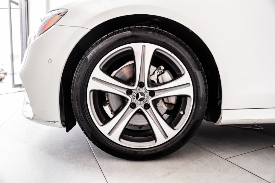 Used Mercedes-Benz E-Class E 300 4MATIC Sedan 2018 | 26 Motors Corp. Bronx, New York Used Mercedes-Benz E-Class E 300 4MATIC Sedan 2018 | 26 Motors Corp. Bronx, New York