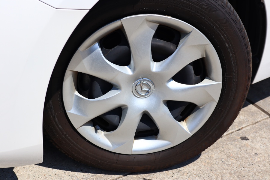 Used Mazda Mazda3 4-Door Sport Auto 2018 | Hillside Auto Mall Inc.. Jamaica, New York Used Mazda Mazda3 4-Door Sport Auto 2018 | Hillside Auto Mall Inc.. Jamaica, New York