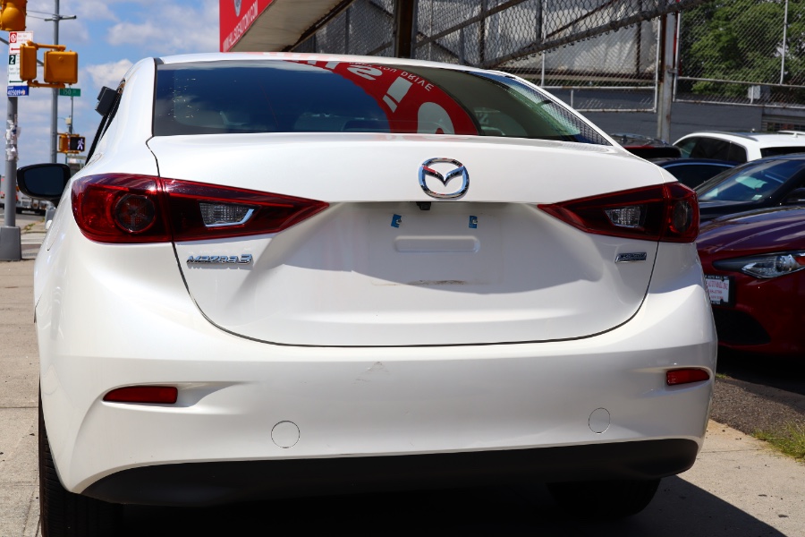 Used Mazda Mazda3 4-Door Sport Auto 2018 | Hillside Auto Mall Inc.. Jamaica, New York Used Mazda Mazda3 4-Door Sport Auto 2018 | Hillside Auto Mall Inc.. Jamaica, New York
