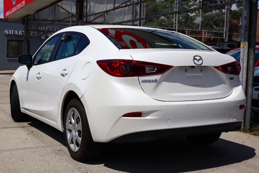 Used Mazda Mazda3 4-Door Sport Auto 2018 | Hillside Auto Mall Inc.. Jamaica, New York Used Mazda Mazda3 4-Door Sport Auto 2018 | Hillside Auto Mall Inc.. Jamaica, New York