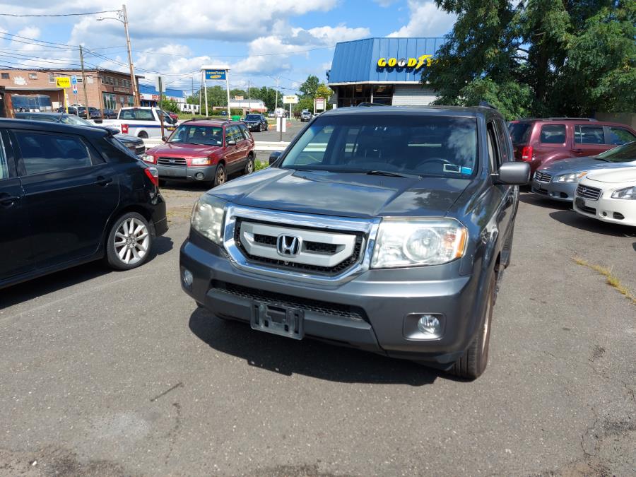2011 Honda Pilot 4WD 4dr EX-L, available for sale in West Hartford, Connecticut | Chadrad Motors llc. West Hartford, Connecticut 2011 Honda Pilot 4WD 4dr EX-L, available for sale in West Hartford, Connecticut | Chadrad Motors llc. West Hartford, Connecticut