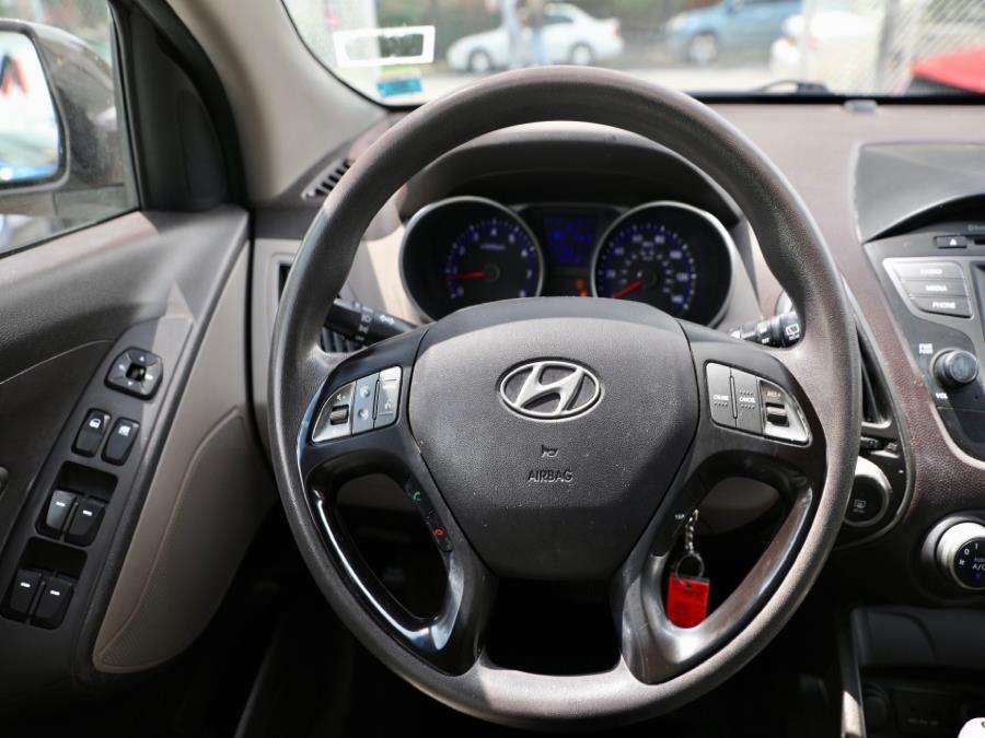 Used Hyundai Tucson AWD 4dr GLS 2015 | Advanced Auto Mall. Bronx, New York Used Hyundai Tucson AWD 4dr GLS 2015 | Advanced Auto Mall. Bronx, New York