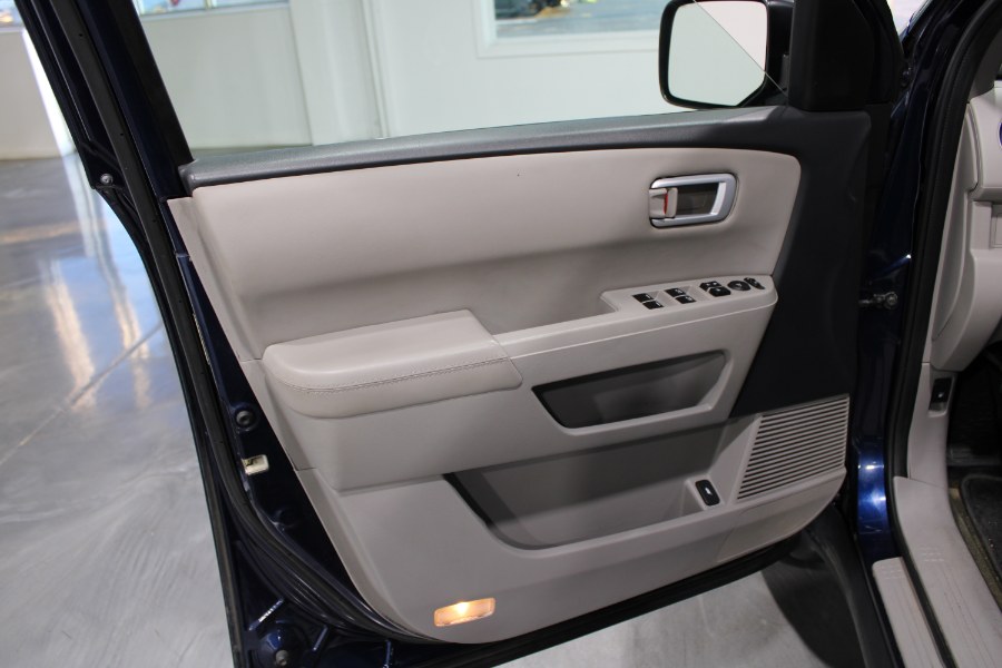 Used Honda Pilot 4WD 4dr EX-L w/RES 2015 | Auto Gallery. Lodi, New Jersey Used Honda Pilot 4WD 4dr EX-L w/RES 2015 | Auto Gallery. Lodi, New Jersey