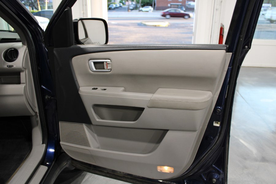 Used Honda Pilot 4WD 4dr EX-L w/RES 2015 | Auto Gallery. Lodi, New Jersey Used Honda Pilot 4WD 4dr EX-L w/RES 2015 | Auto Gallery. Lodi, New Jersey