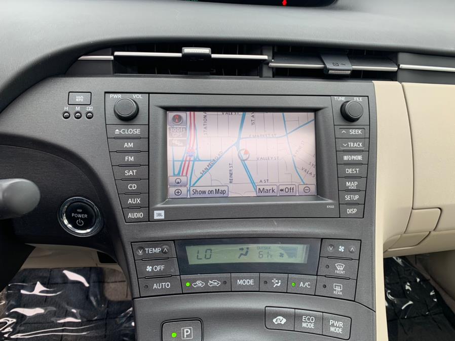 Used Toyota Prius Three Solar Roof Pkg 2010 | Green Light Auto Wholesale. Daly City, California Used Toyota Prius Three Solar Roof Pkg 2010 | Green Light Auto Wholesale. Daly City, California